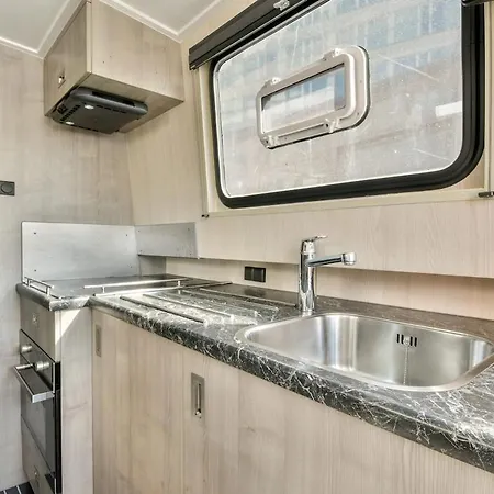 New Houseboat Center 'cruijff' *