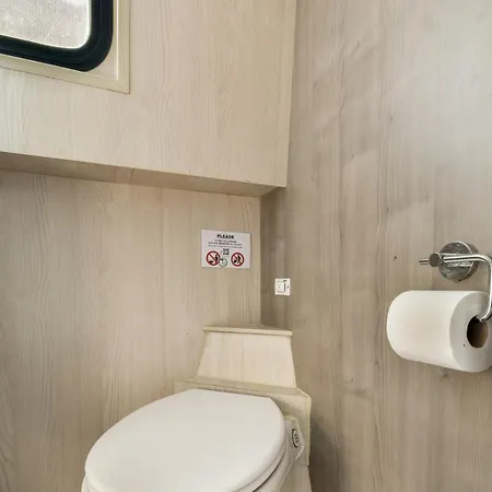 New Houseboat Center 'cruijff' *