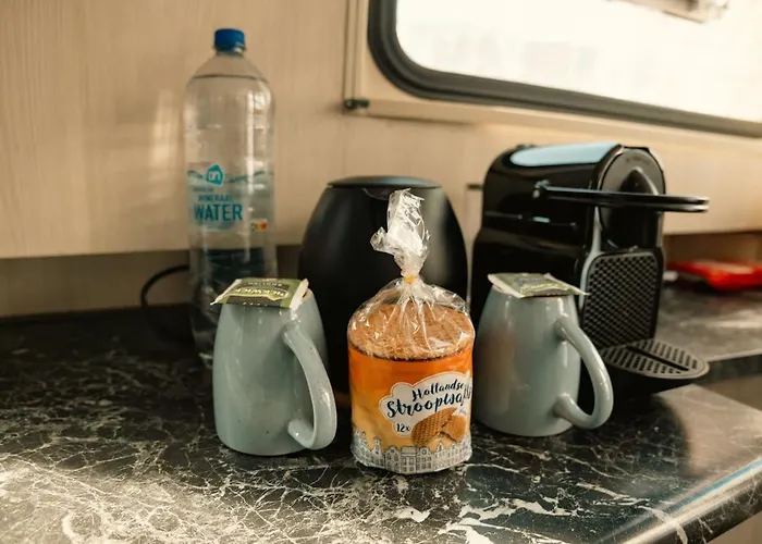 Botel New Houseboat Center 'cruijff' Amesterdão