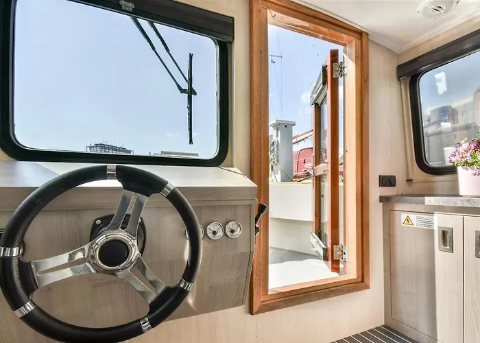 New Houseboat Center 'cruijff' Bateau-hôtel