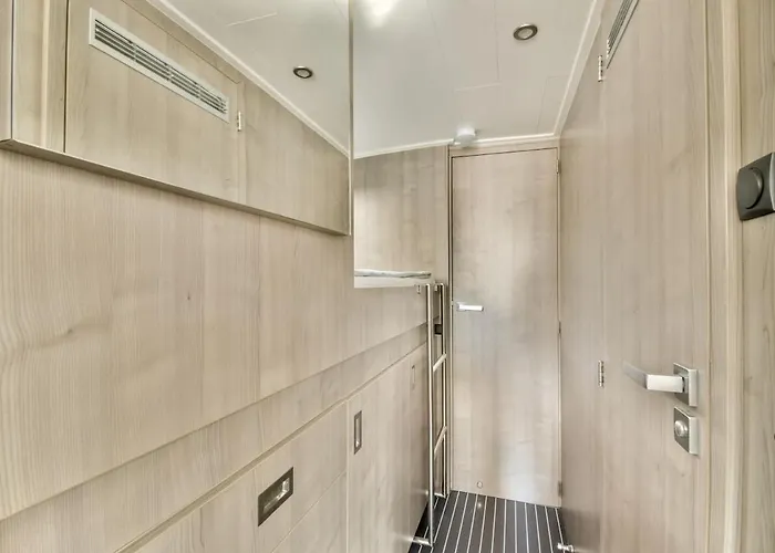 Bateau-hôtel New Houseboat Center 'cruijff' Amsterdam