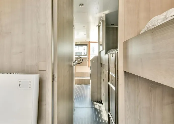 Bateau-hôtel New Houseboat Center 'cruijff' Amsterdam