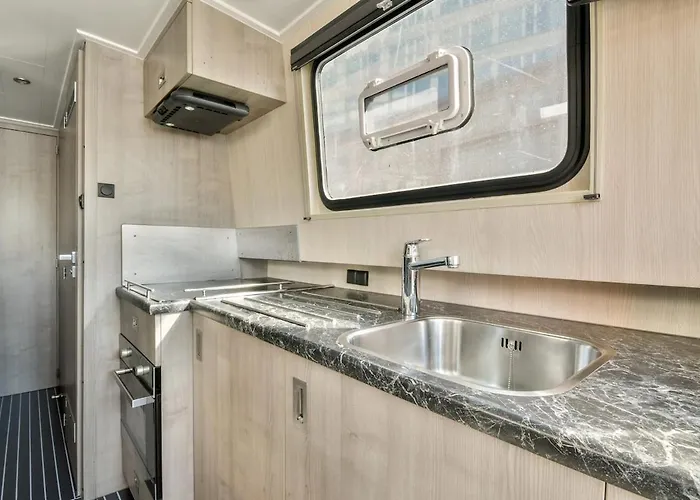 New Houseboat Center 'cruijff' *